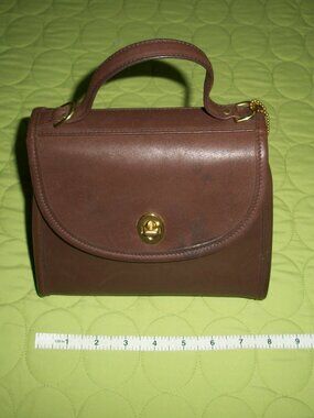 Vintage COACH Regina #9983 British Tan Leather 90s Bag